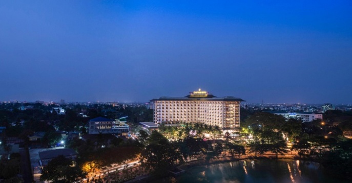 Отель Chatrium Hotel Royal Lake Yangon (ex. Nikko Royal Lake) 5*